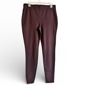 Chicos leggings Fabulously Slimming Brown Chicos size 1 USA size medium